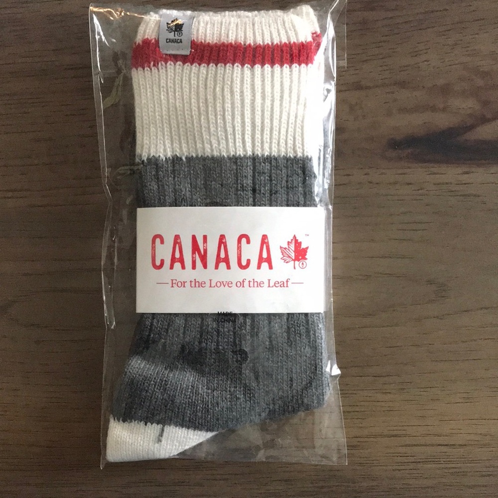 Canaca Men's Gray and White Socks